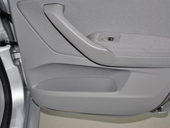 2013款 1.6L 自动 时尚型