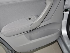 2013款 1.6L 自动 时尚型