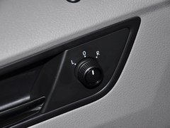 2013款 1.6L 自动 时尚型