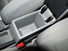 2013款 1.6L 自动 时尚型