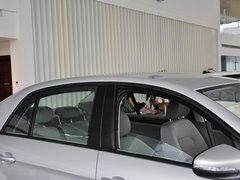 2013款 1.6L 自动 时尚型