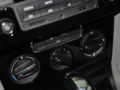 2013款 1.6L 自动 时尚型