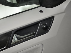 2013款 1.6L 自动 时尚型