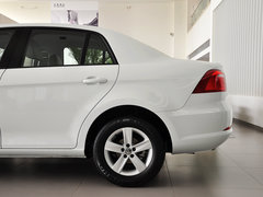 2013款 1.6L 自动 时尚型