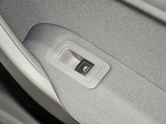 2013款 1.6L 自动 时尚型