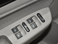 2013款 1.6L 自动 时尚型