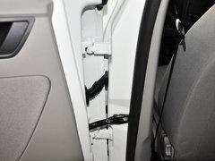 2013款 1.6L 自动 时尚型
