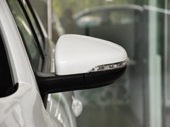 2013款 1.6L 自动 时尚型