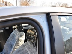 2013款 1.6L 自动 豪华型