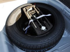 2013款 1.6L 自动 豪华型
