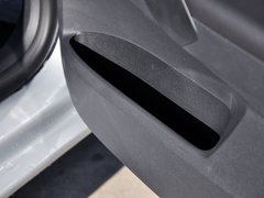 2013款 1.6L 自动 豪华型