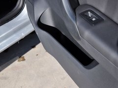 2013款 1.6L 自动 豪华型