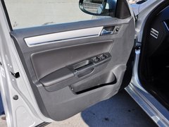 2013款 1.6L 自动 豪华型