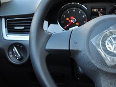 2013款 1.6L 自动 豪华型