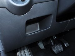 2013款 1.6L 自动 豪华型