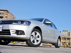 2013款 1.6L 自动 豪华型