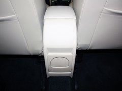 2013款 1.6L 自动 舒适型