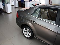 2013款 1.6L 自动 舒适型