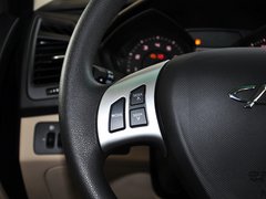 2013款 掀背 1.5L 手动 锐意版