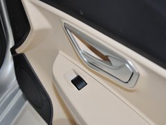 2013款 掀背 1.5L 手动 锐意版