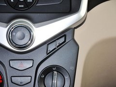 2013款 掀背 1.5L 手动 锐意版