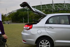 2013款 掀背 1.5L 手动 快意版