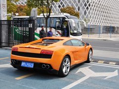 2011款 LP550-2 5.2L AMT Tricolore