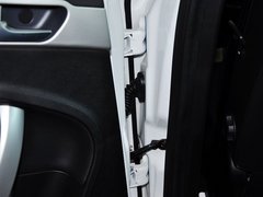 2013款 2.0L 自动 精英版