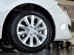 2013款 2.0L 自动 精英版