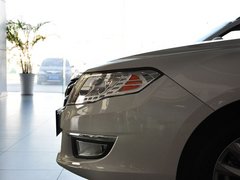 2013款 2.0L 自动 精英版
