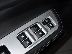 2013款 2.0L 自动 精英版