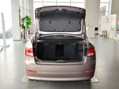2013款 2.0L 自动 精英版