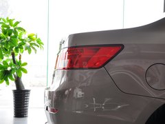2013款 2.0L 自动 精英版
