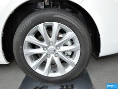 2013款 2.0L 自动 豪华版