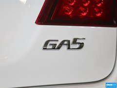 2013款 2.0L 自动 豪华版