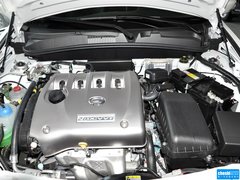 2013款 2.0L 自动 豪华版