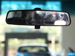 2013款 2.0L 自动 豪华版