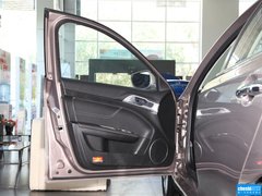 2013款 2.0L 自动 豪华版
