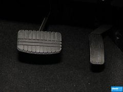 2013款 2.0L 自动 豪华版