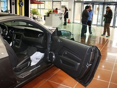 2013款 GT 5.0L 自动 标准型