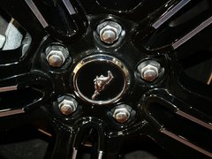 2013款 GT 5.0L 自动 标准型