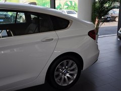 2013款 GT 535i 3.0T 领先型
