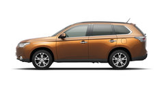 2013 2.0L CVT 两驱运动导航版 5座