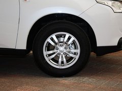 2013 2.0L CVT 两驱运动导航版 5座