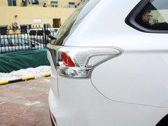2013 2.0L CVT 两驱运动导航版 5座