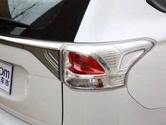2013 2.0L CVT 两驱运动导航版 5座