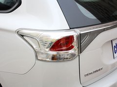 2013 2.0L CVT 两驱运动导航版 5座