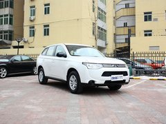 2013 2.0L CVT 两驱运动导航版 5座