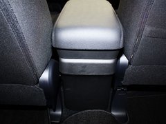 2013 2.0L CVT 两驱运动导航版 5座
