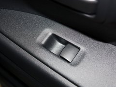 2013 2.0L CVT 两驱运动导航版 5座